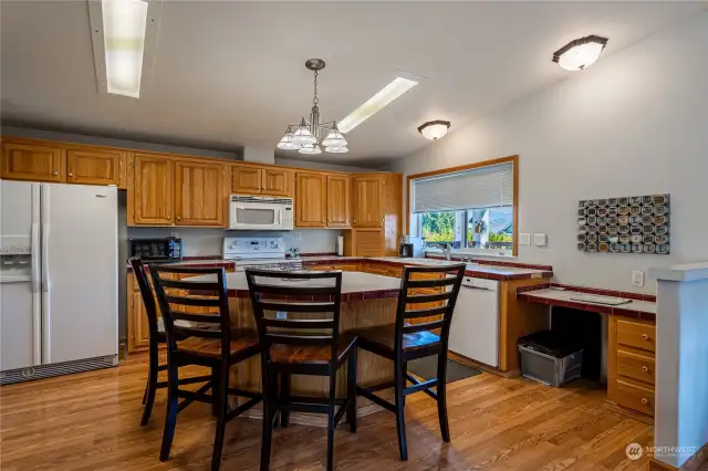 Kitchen Center island