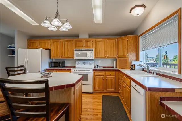 Newer appliances and ample cabinetry