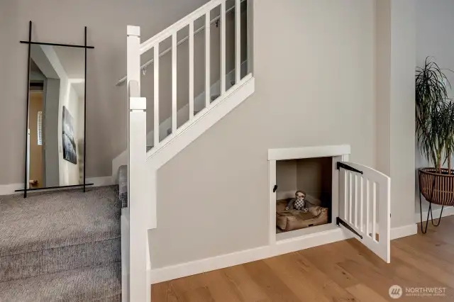 Cozy and secure Pet Palace.