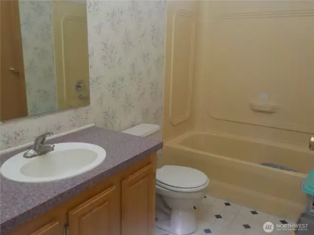 GUEST BATH