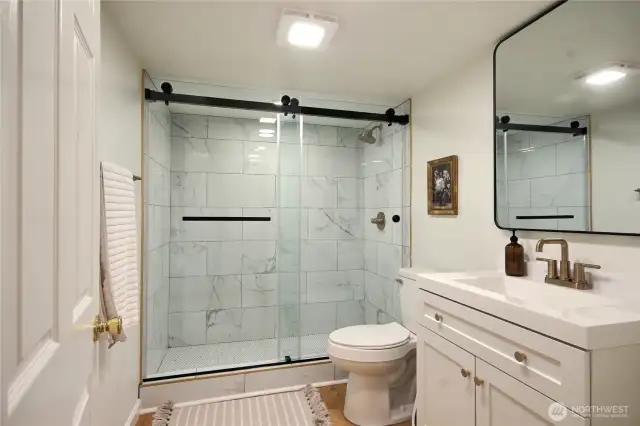 Brand new bathroom added! Top of the line finishes!!