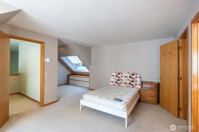 Private master suite with retreat and 5 piece bath
