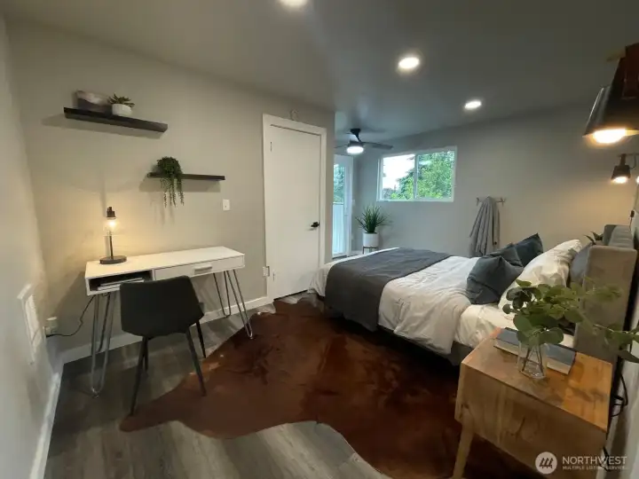 1 Bedroom Unit - Upstairs