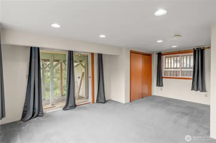 Bonus bedroom/office downstairs