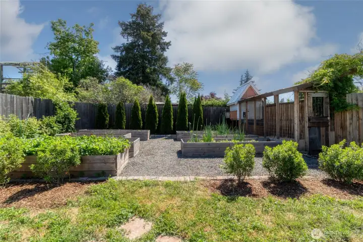 Garden/Landscaping