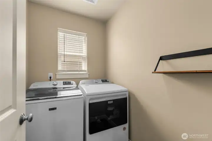 Laundry room, main floor