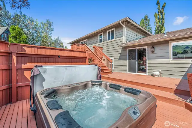 Fully functioning hot tub, serviced weekly.