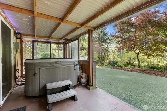Covered Deck and Hot Tub!