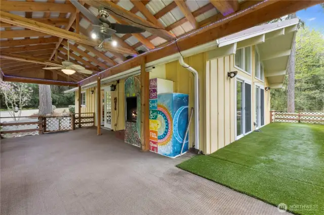 Lots of Outdoor space!
