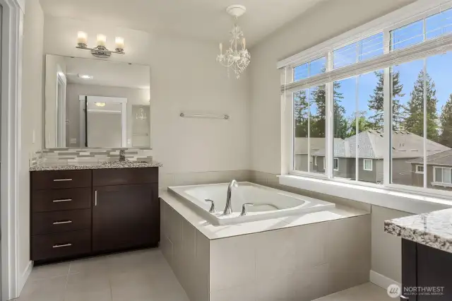 Primary Suite with Soaking Tub