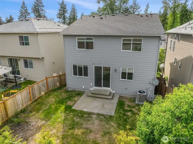 Fenced Rear Yard w Patio