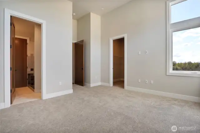 Main Floor Bedroom 2 w/Walk-In Closet