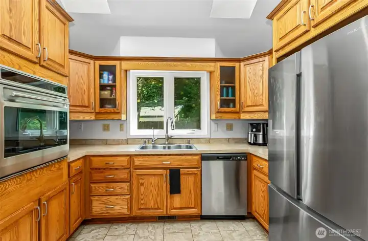 Quality cabinetry and appliances.