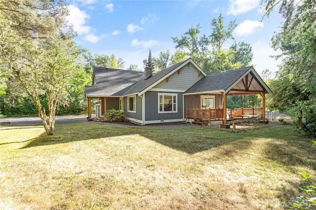 This place is a paradise. Huge covered deck looking to a mature forest.