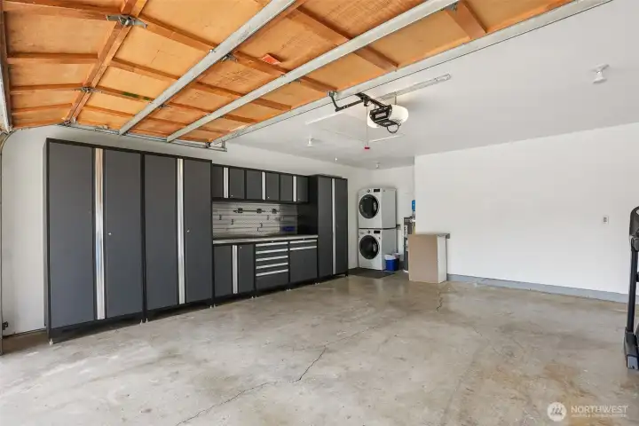 Garage - NewAge cabinets stay with the home