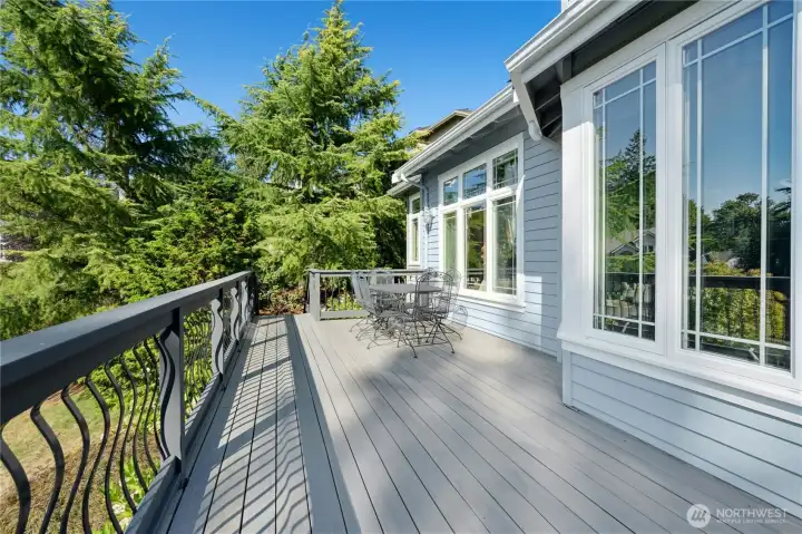 Upper deck off kitchen