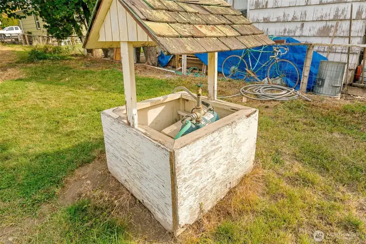 Private, unmetered well