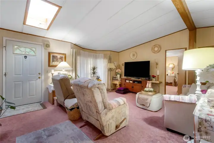 Entry and Livingroom