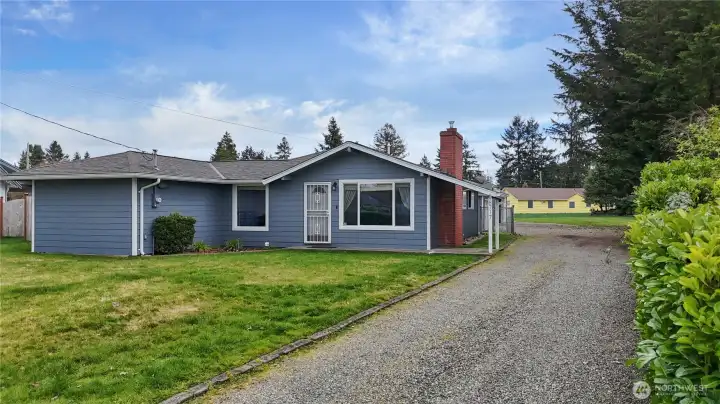 8717 Dresden Lane SW has a massive 800+ SF detached shop/garage, plus another detached, smaller specialized "bonus" space. Professional & Versatile Flex Space may be used for anything!  Accessory Building for storage or Studio: a finished, clean space—perfect for yoga, art, or a home office.  This finished outbuilding may used for more than just raw storage, but you can never have too much storage!    Creative & Lifestyle-Focused Garden Cottage or Artisan Workshop: It complements the larger 800 SF shop by offering space for a Hobby Retreat