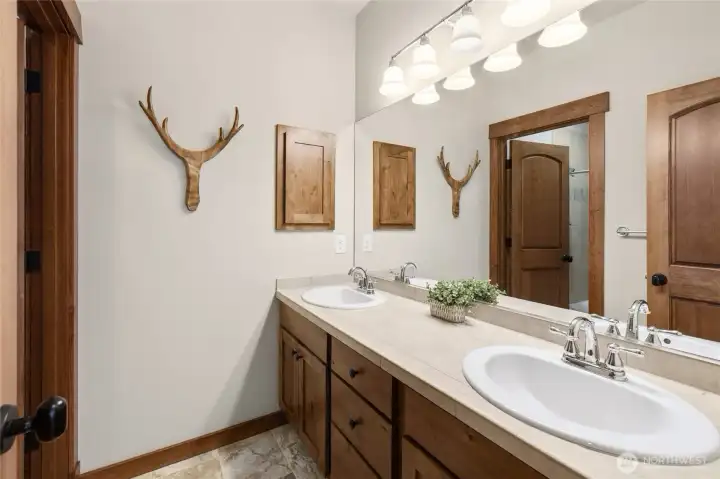 lower level full bath