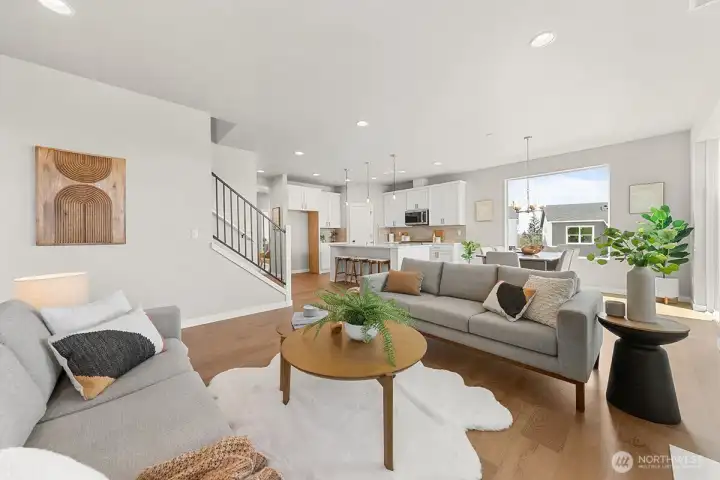 Photographs are for illustrative purposes only. Features, finishes, interior/exterior colors, landscaping and floorplan shown may vary from actual homes built