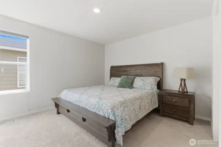 Spacious primary