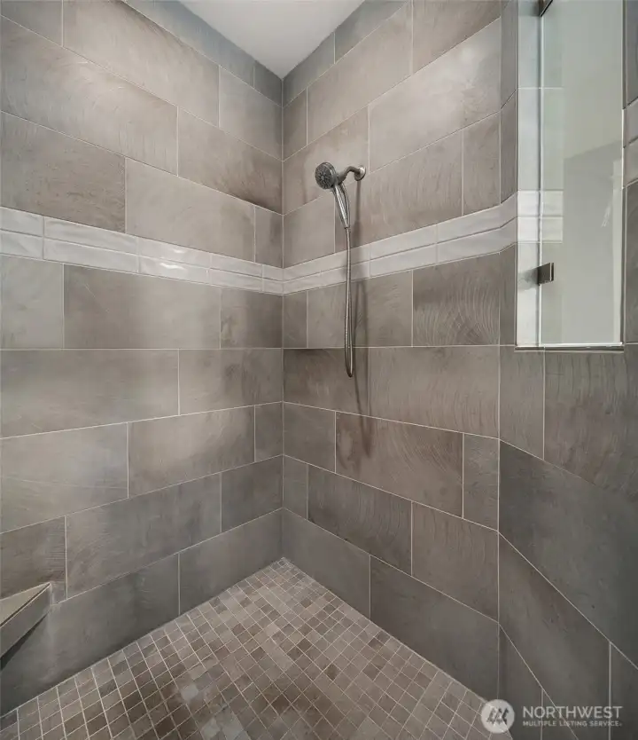 This walk in shower is the perfect size This walk in shower is the perfect size