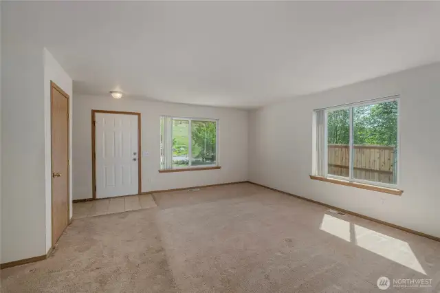 Spacious living room