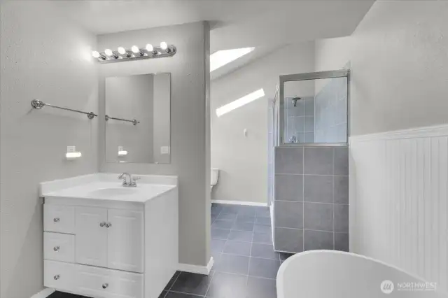 Primary bath