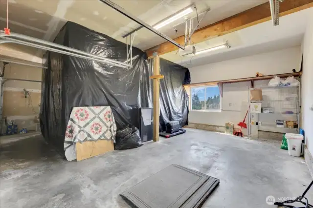Temp office and garage bay