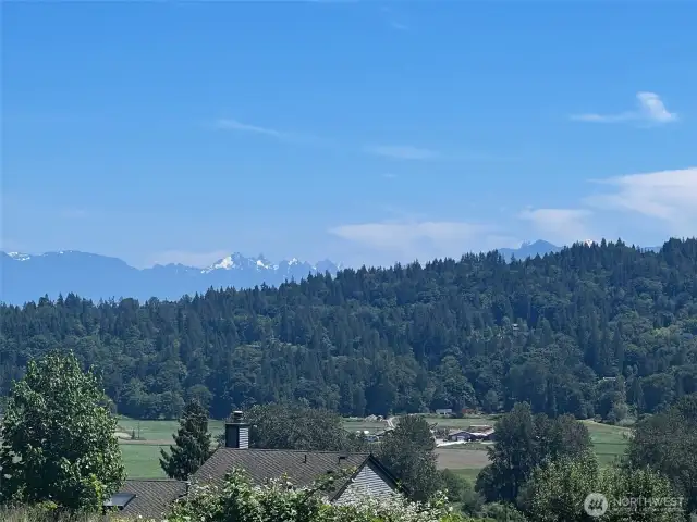 WOULD YOU LIKE TO WAKE TO THESE VIEWS?