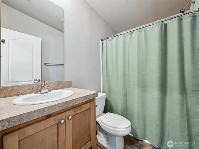 2nd bathroom