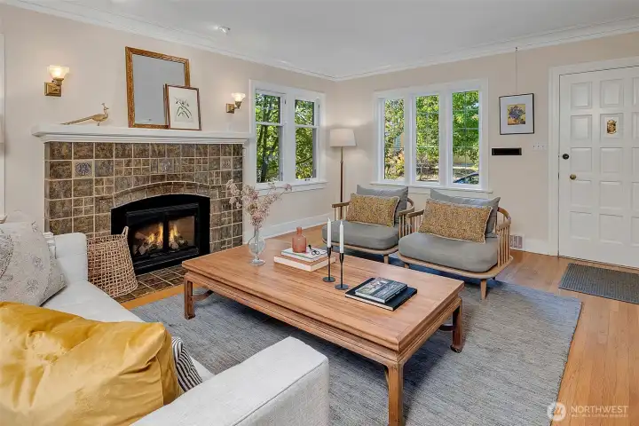 There's plenty of space to entertain or just relax in the living room in front of the gas fireplace.
