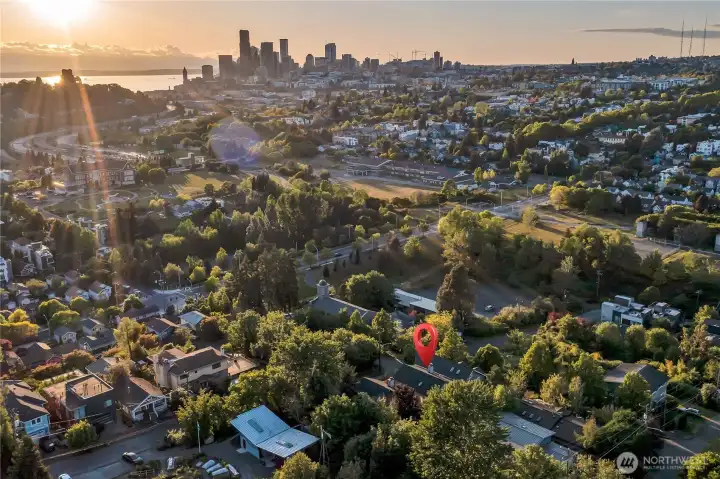 It's quiet here but so close to the city and a really great neighborhood including people active in their community.