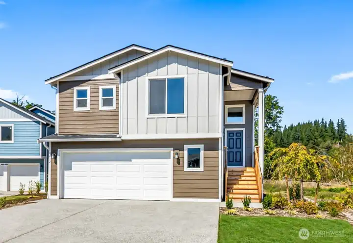 Photographs are for illustrative purposes only. Features, finishes, interior/exterior colors, landscaping and floorplan shown may vary from actual homes built.