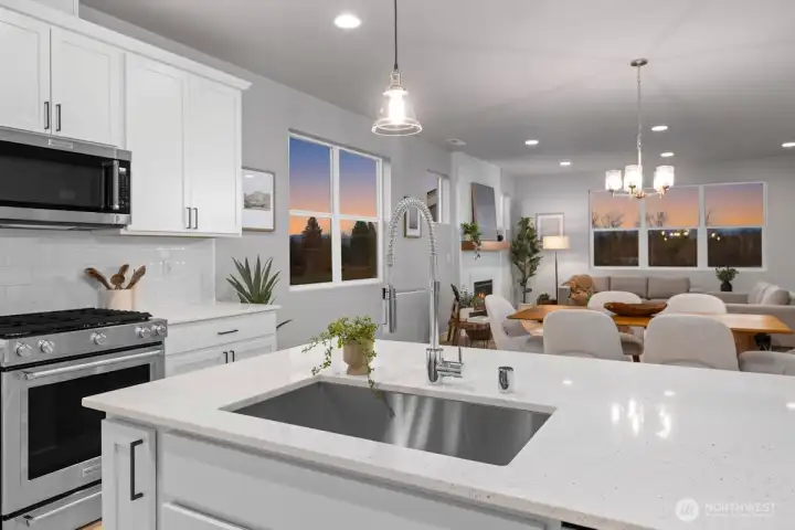 Photographs are for illustrative purposes only. Features, finishes, interior/exterior colors, landscaping and floorplan shown may vary from actual homes built.