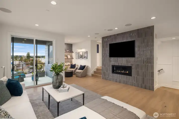 Photos of the Kinney model home for illustration purposes only & are not of the Kinney available for purchase. Home selections will vary.