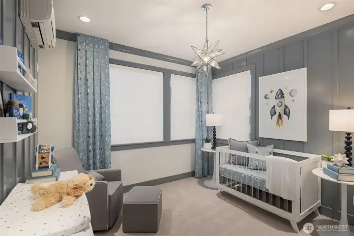 Photos of the Kinney model home for illustration purposes only & are not of the Kinney available for purchase. Home selections will vary.