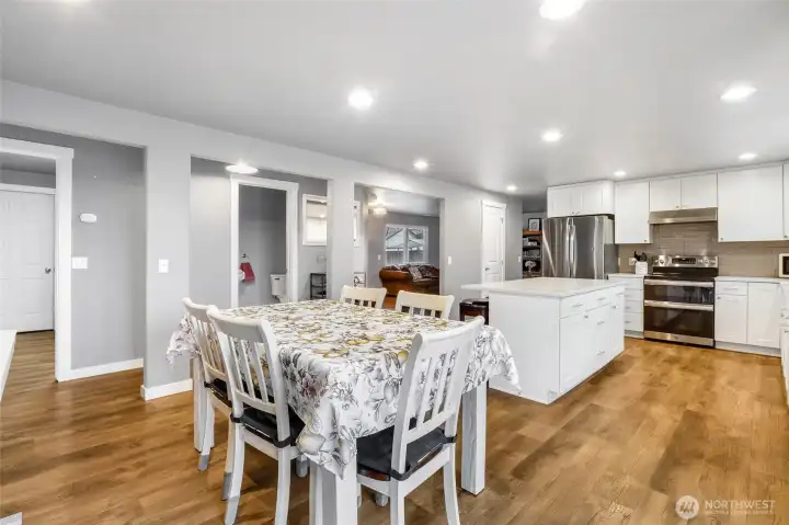 Tons of cabinets plus a pantry = storage!