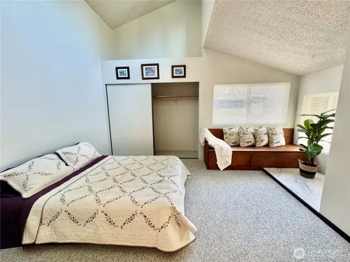 Custom built-in bench in primary room