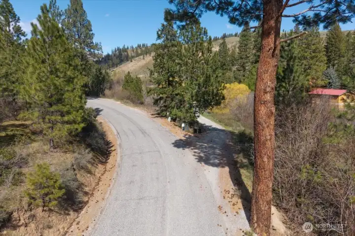 The right turn from Mud Creek to Bisping Canyon Road.