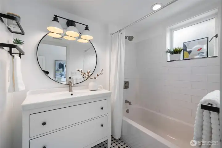 Upper bath