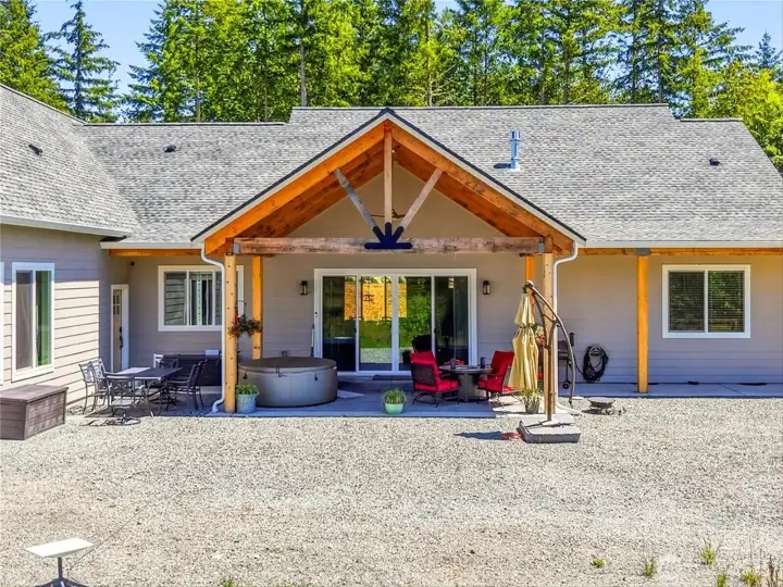 Low maintenance yet user friendly for lots of activities. Low maintenance yet user friendly for lots of activities.