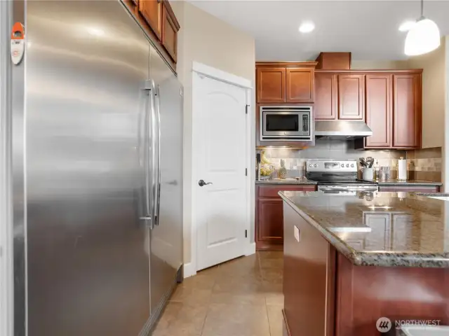 Fridge/Pantry