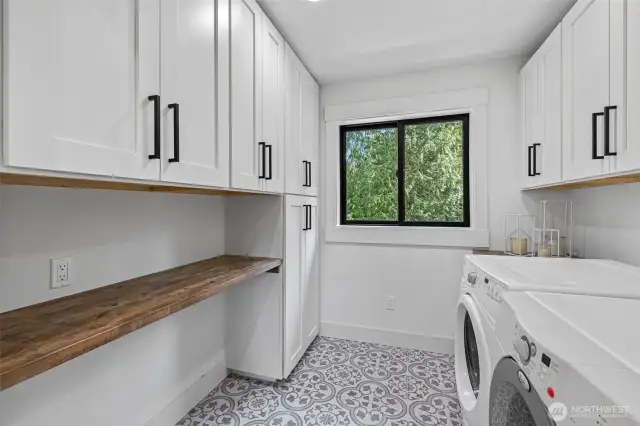 Upstairs Laundry Room Close to all Bedrooms