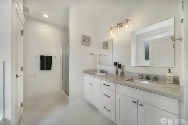 2nd primary attached full bath.