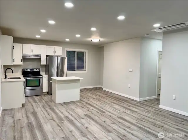 808 Unit B Living & Kitchen