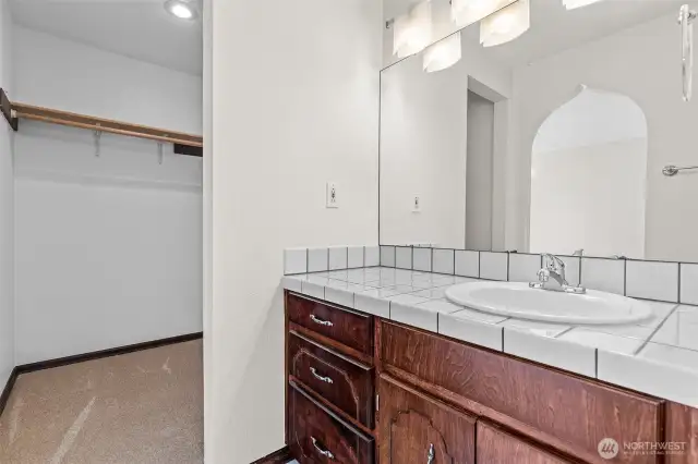 Walk in Closet & Sink for Primary Bedroom~