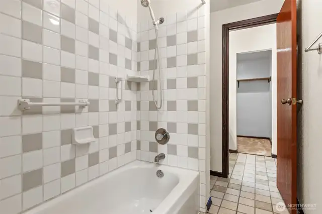 Upstairs Bathroom with entrance from either Bedroom~