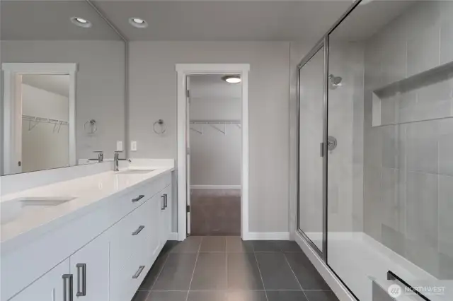 Photos are of another home in the community and are for illustration purposes only to reflect typical finishes.  May depict seller enhancements.  Colors and options may vary.
